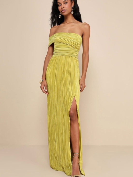 Lulus Dresses & Skirts - NWT Lulu’s pleated formal maxi dress